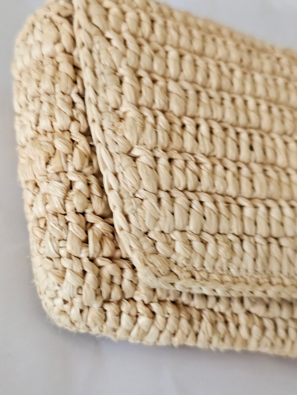 Small YSL Raffia Clutch - Picture 16 of 16